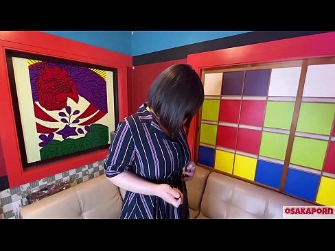 ❤️ Japanse cutie met grote tieten masturbeert met sexspeeltjes en heeft een orgasme. Ze vertelt in een interview over haar neukervaring. Enorme tieten en harig kutje die luid kreunen. Osakaporn ☑ Just porno at nl.sitevox.top ❌❤